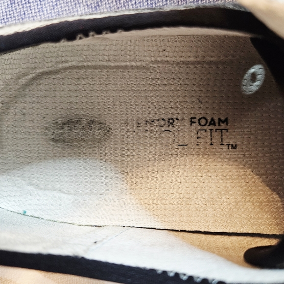 Dr. Scholl's Black and White Lightweight Walking Shoes Size 10 - Picture 9 of 12